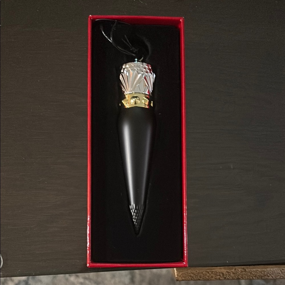 LOUBOUTIN ROUGE MATTE 001M Black and Silver Case